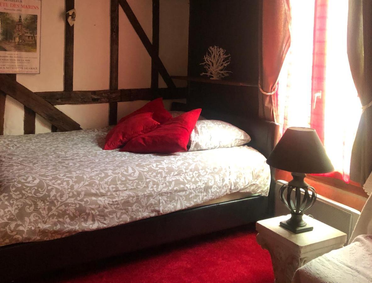 Tim's secret place Honfleur Exterior foto